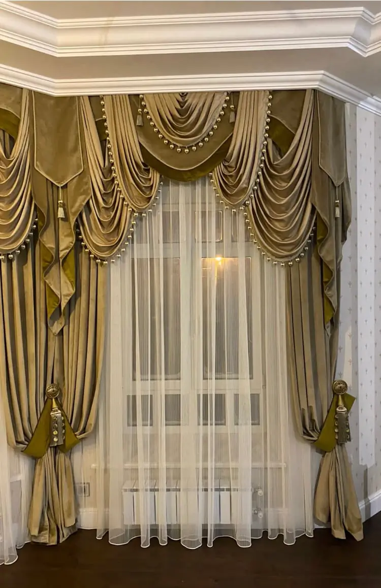 Шторы с ламбрекеном